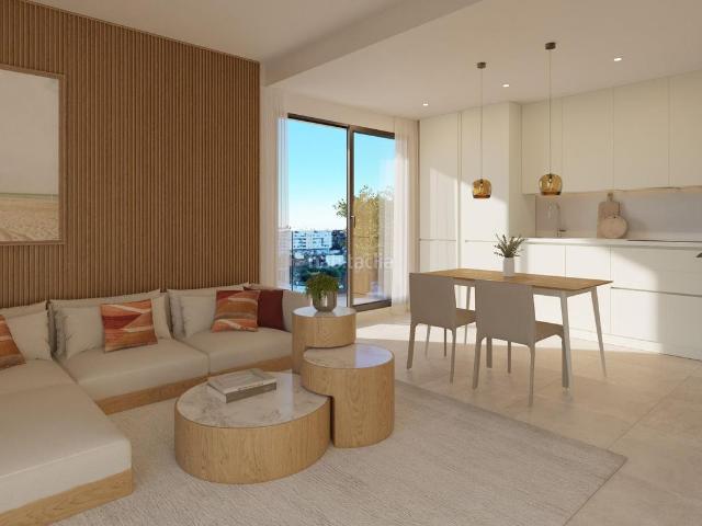 Apartamento en venta en Mijas, Los Ríos. FANTÁSTICO APARTAMENTO EN LA MEJOR ÁREA DE SERVICIOS Y TIENDAS DE MIJASFUENGIROLA. Apartamentos.