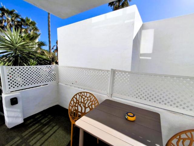 Apartamento en venta en Mijas, Riviera del Sol. apartamento en primera línea de playa con licencia turística. Apartamentos.