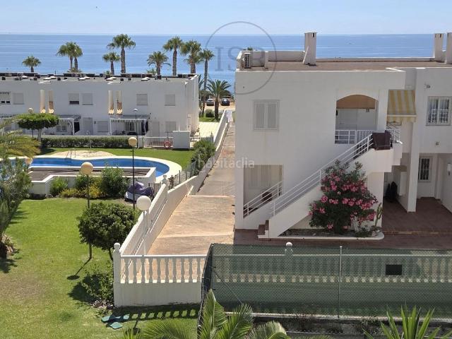 Apartamento en venta en Mojácar, El Palmeral. Vistas al mar en primera línea de Mojácar, primera planta de 3 dormitorios, terraza y garaje. Apartamentos.