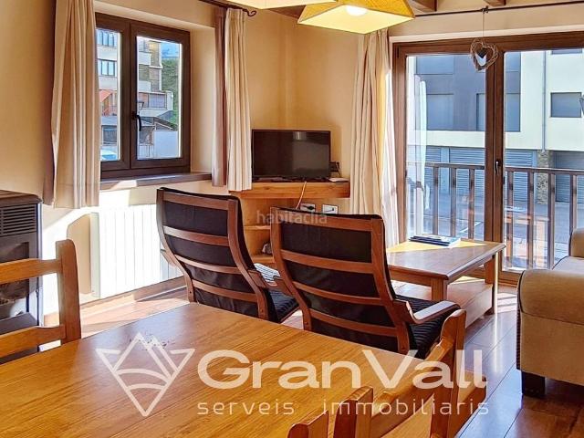 Apartamento en venta en Molina La. Bonito apartamento con licencia turística en La Molina. Apartamentos Molina.