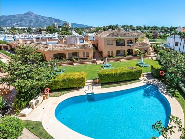 Apartamento en venta en Nueva Andalucia, Málaga Costa del Sol