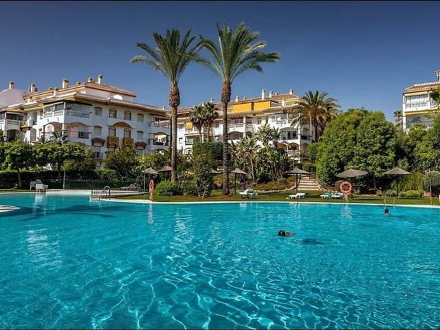 Apartamento en venta en Nueva Andalucia, Málaga Costa del Sol