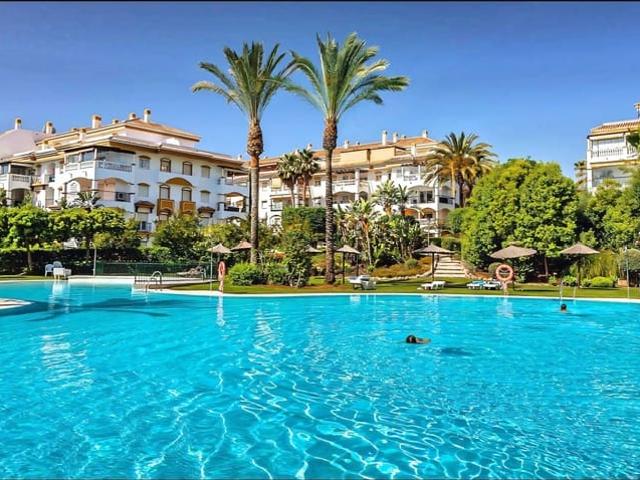 Apartamento en venta en Nueva Andalucia, Málaga Costa del Sol