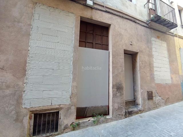 Apartamento en venta en Olot. Acogedor piso en Olot, Girona Oportunidad de recuperación. Apartamentos.