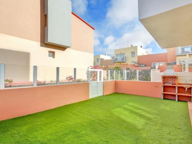 Apartamento en venta en Oliva La, Corralejo. Chalet en Planta Baja con Terraza Privada en Corralejo, Complejo Las Fuentes. Apartamentos Oliva.
