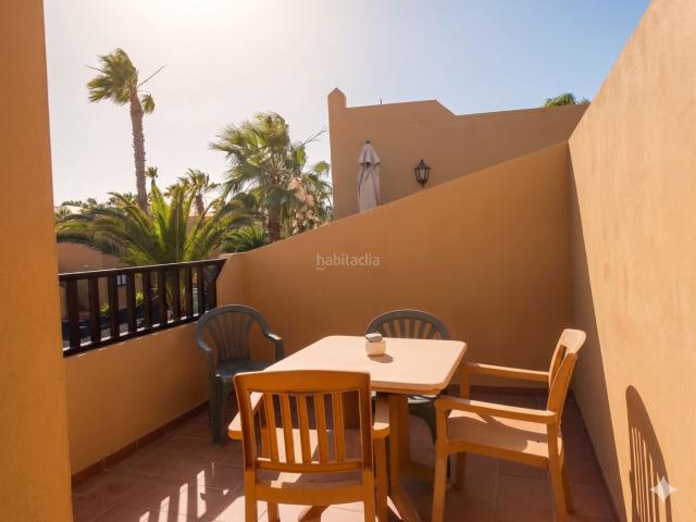 Apartamento en venta en Oliva La, Corralejo. ¡Descubre tu refugio en Corralejo! Apartamento con terraza privada. Apartamentos Oliva.