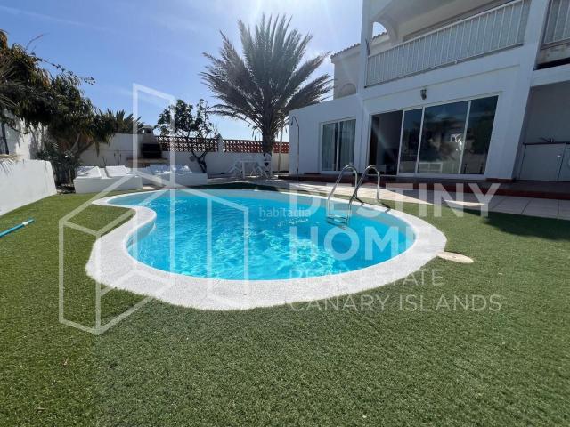 Apartamento en venta en Oliva La, Corralejo. Espectacular apartamento de 3 dormitorios con piscina privada en venta. Apartamentos Oliva.