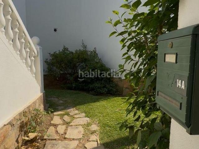 Apartamento en venta en Oliva, Oliva Nova. Preciosa Villa en urbanización Oliva Nova Golf. Apartamentos.