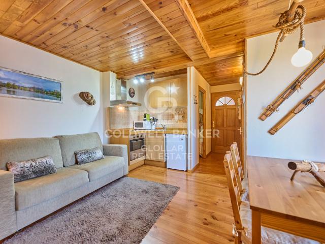 Apartamento en venta en Osseja Pirineos. Un refugio con encanto en el corazón de Osséja. Apartamentos.