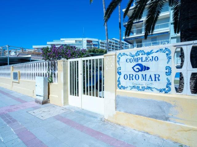 Apartamento en venta en Oropesa del Mar, Playa de la Concha. Precioso apartamento en primera línea con vistas a la playa De La Concha. Apartamentos Oropesa del.