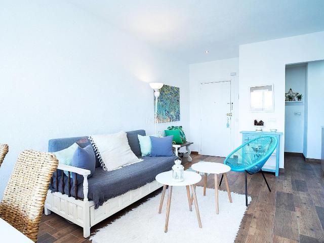 Apartamento en venta en Oropesa del Mar, Playa de la Concha. Precioso apartamento en primera línea de la Playa De La Concha. Apartamentos Oropesa del.