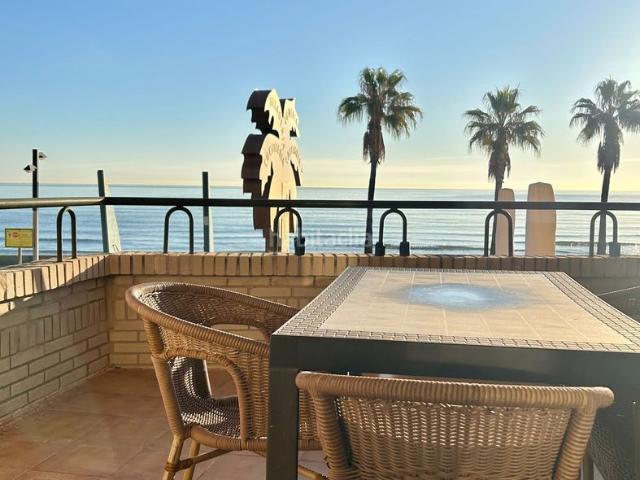 Apartamento en venta en Oropesa del Mar, Playa Morros de Gos. Apartamento en primera línea de mar en el Paseo de la Concha, Oropesa del Mar. Apartamentos Oropesa del.