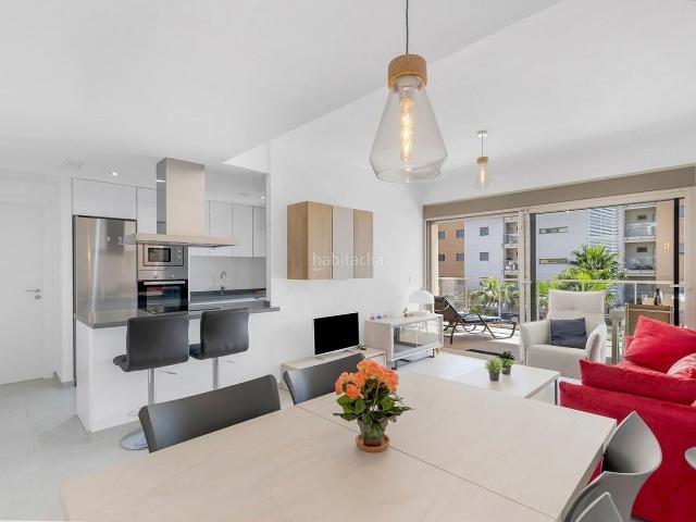 Apartamento en venta en Orihuela, Villamartín Las Filipinas. Moderno apartamento en una ubicación soleada con orientación sur!. Apartamentos.