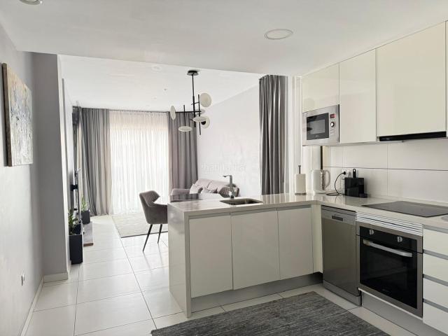 Apartamento en venta en Orihuela, Villamartín Las Filipinas. Apartamento Moderno en Orihuela Costa Las Filipinas con solarium privado. Apartamentos.