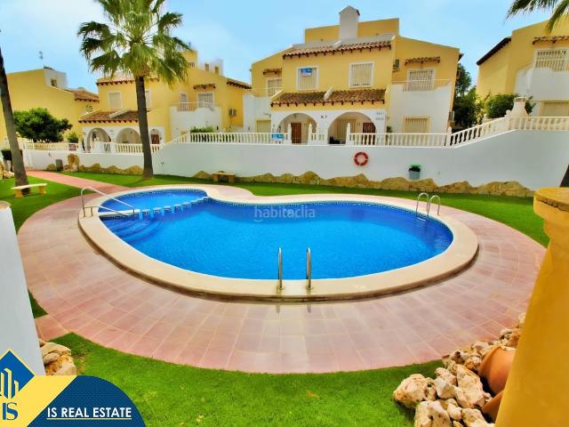 Apartamento en venta en Orihuela, Villamartín Las Filipinas. Apartamento con piscina comunitaria, en la provincia de Alicante, en la localidad de Orihuela Costa. 2 habitaciones 62 m² 3,6.
