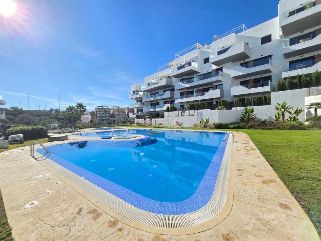 Apartamento en venta en Orihuela, Villamartín Las Filipinas. Apartamentos.