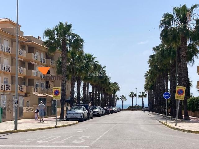 Apartamento en venta en Orihuela, Aguamarina. Apartamento en primera linea en Aguamarina con piscina y plaza de garaje. Apartamentos.