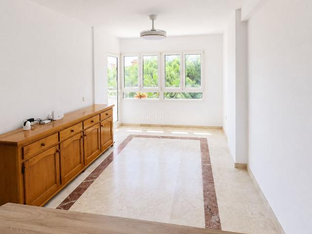 Apartamento en venta en Orihuela, Campoamor. Descubra un apartamento donde la tranquilidad, el mar y el estilo de vida mediterráneo se unen en una de las ubicaciones más desea. Apartamentos.