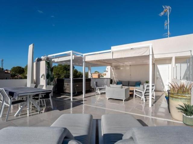 Apartamento en venta en Orihuela Costa, Lomas de Campoamor Las Ramblas