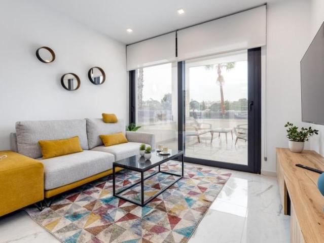 Apartamento en venta en Orihuela Costa, Los balcones y los altos