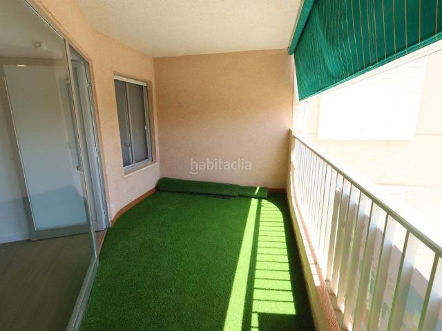 Apartamento en venta en Orihuela, La Zenia. Apartamento reformado en primera línea de mar en La Zenia!. Apartamentos.
