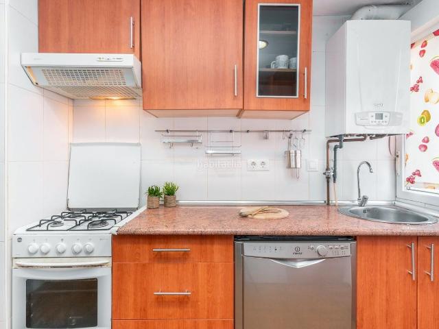 Apartamento en venta en Oviedo, Ciudad Naranco Prados de La Fuente. Ubicación Inmejorable! Piso reformado de 3 habitaciones. A un paso de la Estación y la calle Uría. Apartamentos.