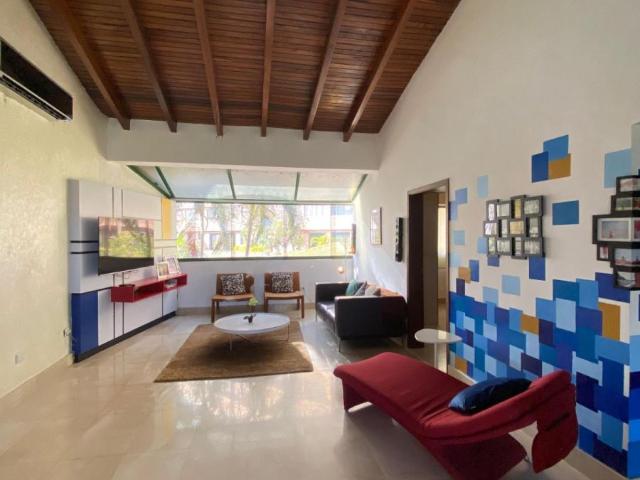 Apartamento en Venta en Pampatar Maneiro Nueva Esparta 104 m2. 3 hab