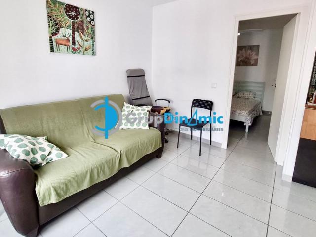Apartamento en venta en Palamós, Centre Costa Brava. Vivienda reformada con terraza en el centro de Palamós. Apartamentos.