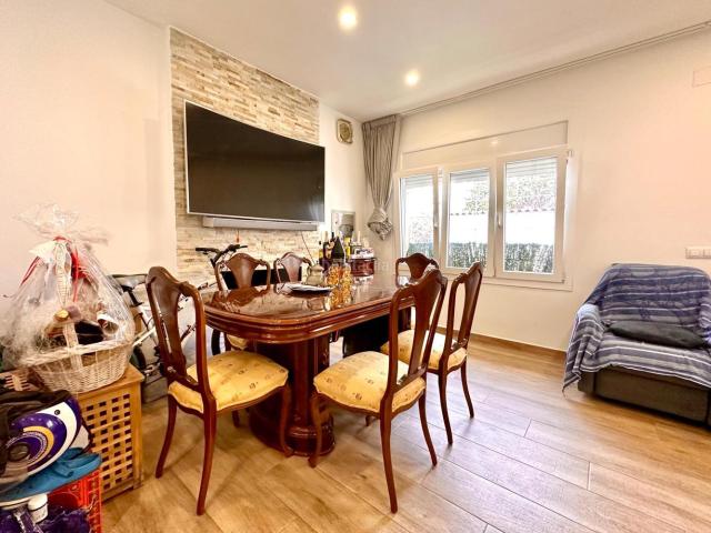 Apartamento en venta en Palamós, Centre Costa Brava. PALAMÓS APARTAMENTO PLANTA BAJA CON 3 HABITACIONES, MUY CÉNTRICO. Apartamentos.