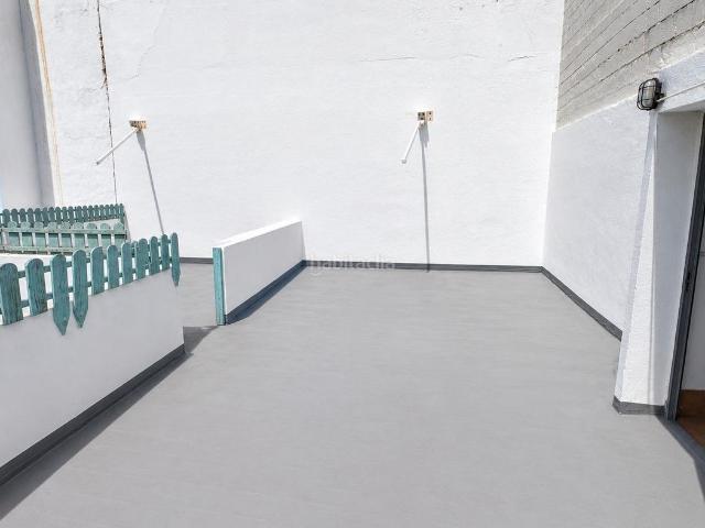 Apartamento en venta en Palmas de Gran Canaria Las, Santa Catalina Canteras. Piso en la zona del Puerto, a pocos pasos de Las Canteras. Apartamentos Palmas de Gran Canaria.