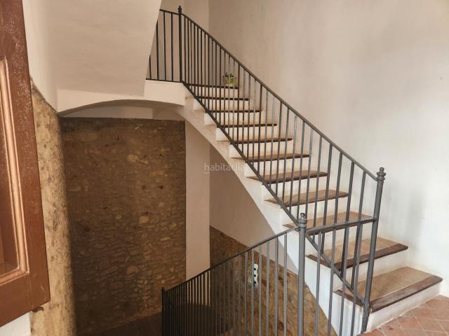 Apartamento en venta en Pals Costa Brava. Encantadora propiedad en el casco antiguo de Pals Oportunidad de reforma. Apartamentos.