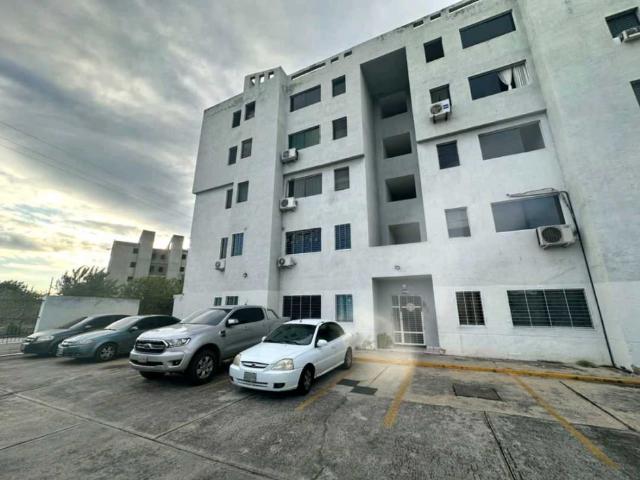 Apartamento en Venta en Paraparal DL 8374053