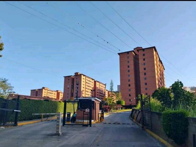 APARTAMENTO EN VENTA EN PARQUE CAIZA 3h/2b/2pe JV