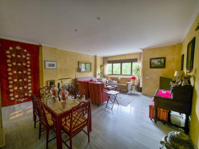 Apartamento en Venta en Parque María Luisa Giralda Sur