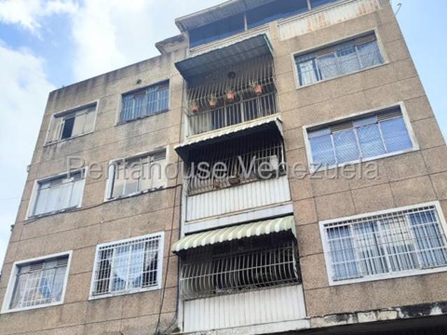 Apartamento en Venta en Parroquia Santa Rosalia, Caracas