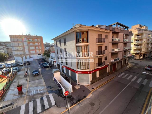 Apartamento en venta en Pego. Piso de 23 habitaciones en el centro de Pego. Apartamentos.