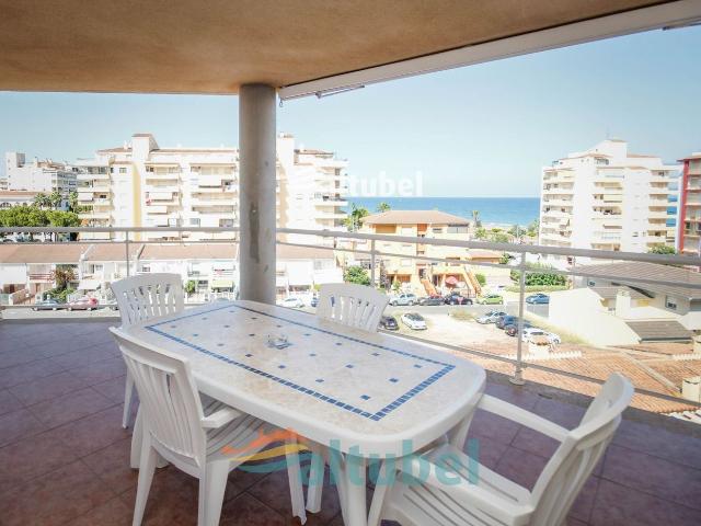 Apartamento en venta en Peñíscola, Playa Norte. Apartamento con gran terraza y vistas mar. Apartamentos.