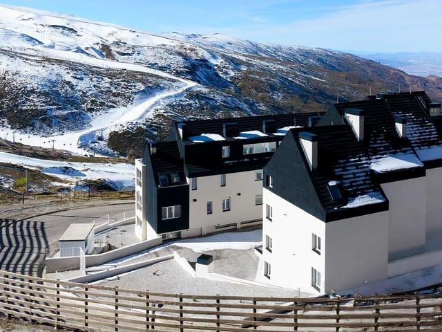 Apartamento en venta en Pinos Genil, Granada