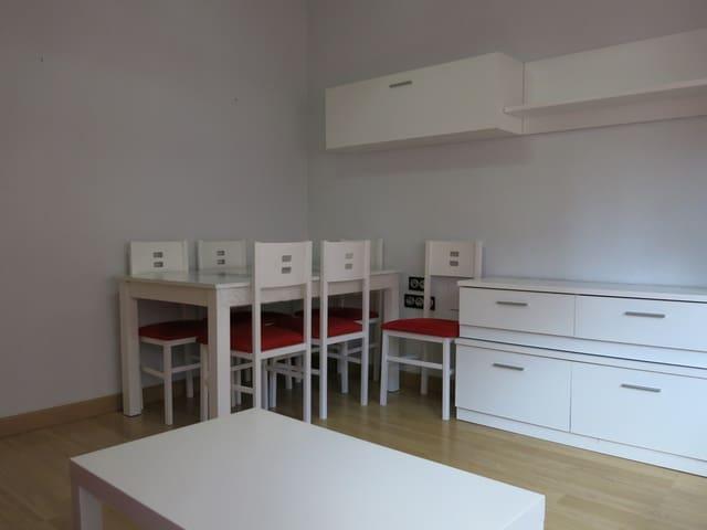 Apartamento en venta en Pinoso, Alicante