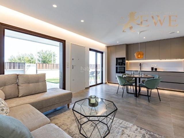 Apartamento en venta en Pilar de la Horadada, Pilar de la Horadada Ciudad. Gotowe mieszkanie z duzym tarasem 3 km od plazy w Pilar de la Horadada. Apartamentos Pilar de la.