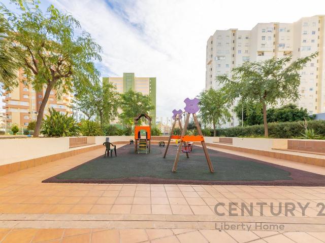Apartamento en venta en Pobla de Farnals la, Platja de la Pobla de Farnals. Terraza privada con vistas a pasos del mar. Apartamentos Pobla de Farnals.