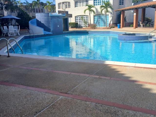 Apartamento en Venta en Porlamar Mariño Nueva Esparta 60 m2. 1 hab