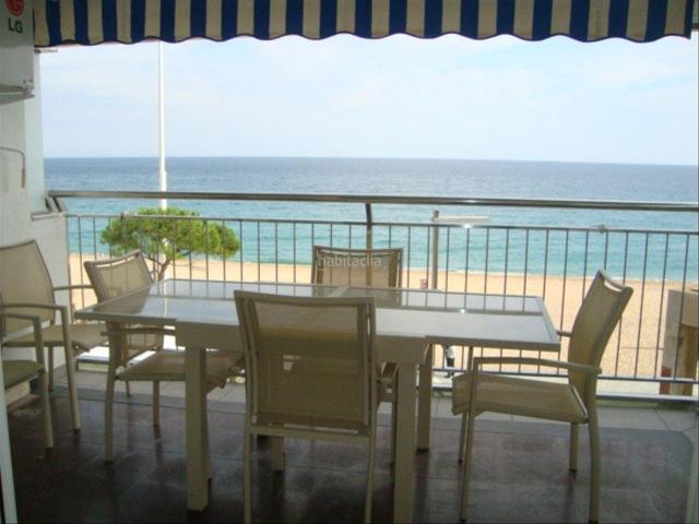 Apartamento en venta en Platja d´Aro, Fenals Costa Brava. duplex con vistas al mar. Apartamentos Platja.