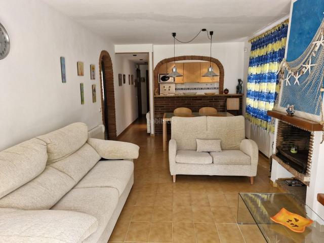 Apartamento en venta en Platja d´Aro, Los Pinos Politur Costa Brava. Precioso apartamento esquinero con salida a la piscina a 5 minutos andando de la playa. Apartamentos Platja.