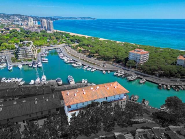 Apartamento en venta en Platja d´Aro, Port d´Aro Costa Brava. Vistas y ubicación únicas. Apartamentos Platja.