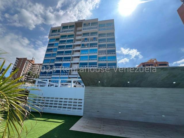 Apartamento en Venta en Playa Grande, Catia La Mar
