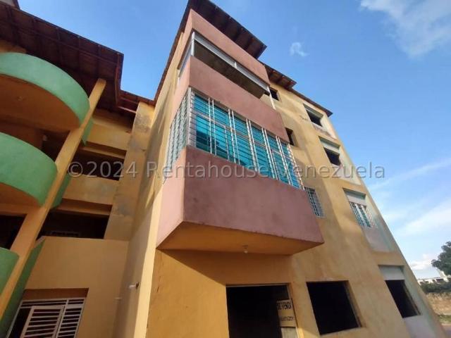 Apartamento en Venta en Punto Fijo Falcón 70 m2. 3 hab