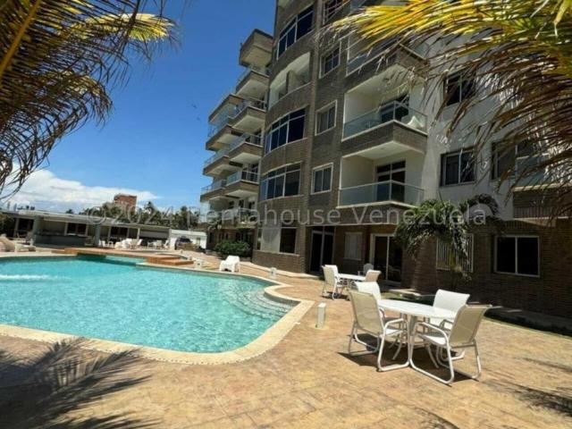 Apartamento en Venta en Punto Fijo Falcón 87 m2. 3 hab