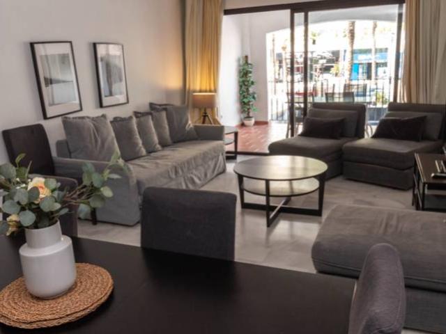 Apartamento en Venta en Puerto Banús