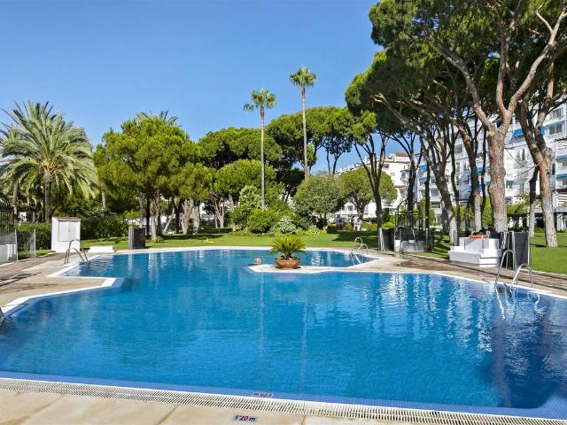 Apartamento en Venta en Puerto Banús
